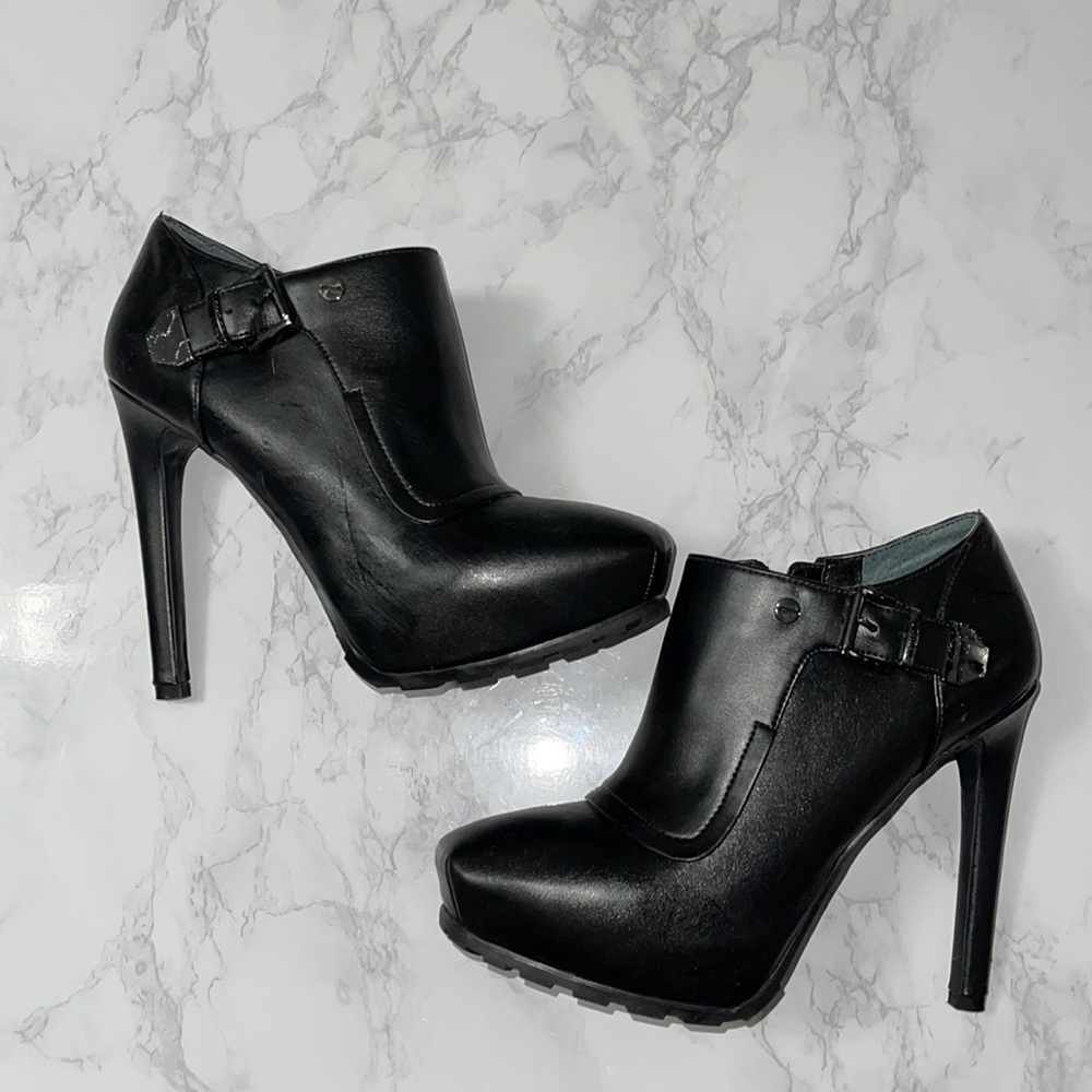 GUESS leather metal strap booties with platform only worn to try on